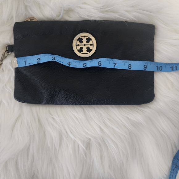 Tory Burch clutch - Picture 4 of 4